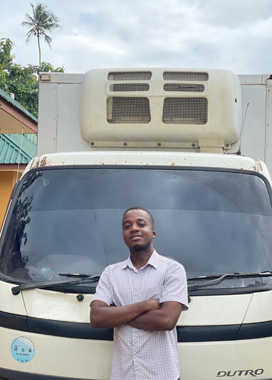 Our Driver Idrissa, who makes sure our clients deliveries arrive on time
